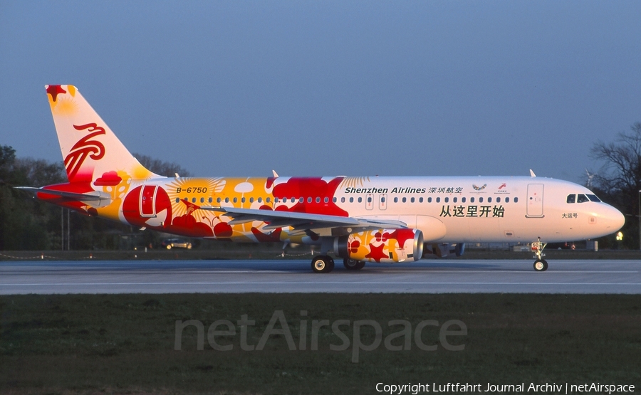 Shenzhen Airlines Airbus A320-232 (B-6750) | Photo 413748