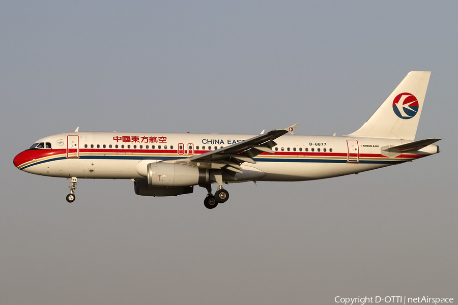 China Eastern Airlines Airbus A320-232 (B-6877) | Photo 406206