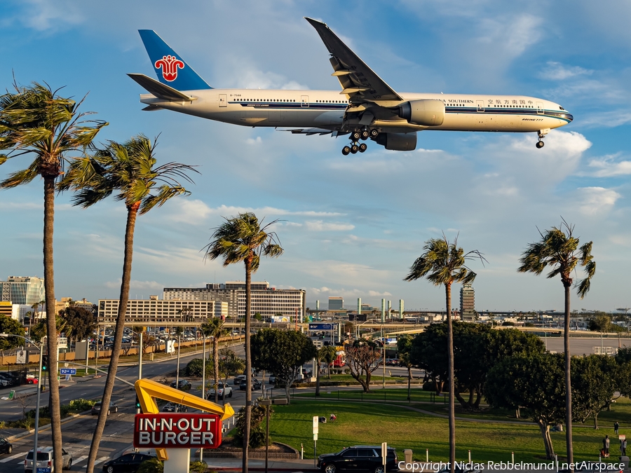 China Southern Airlines Boeing 777-31B(ER) (B-7588) | Photo 680947