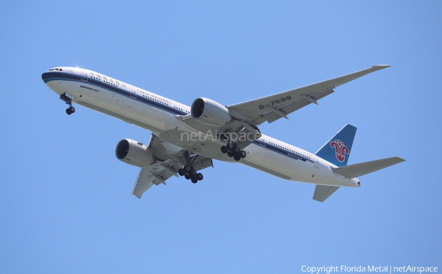 China Southern Airlines Boeing 777-31B(ER) (B-7588) | Photo 306547