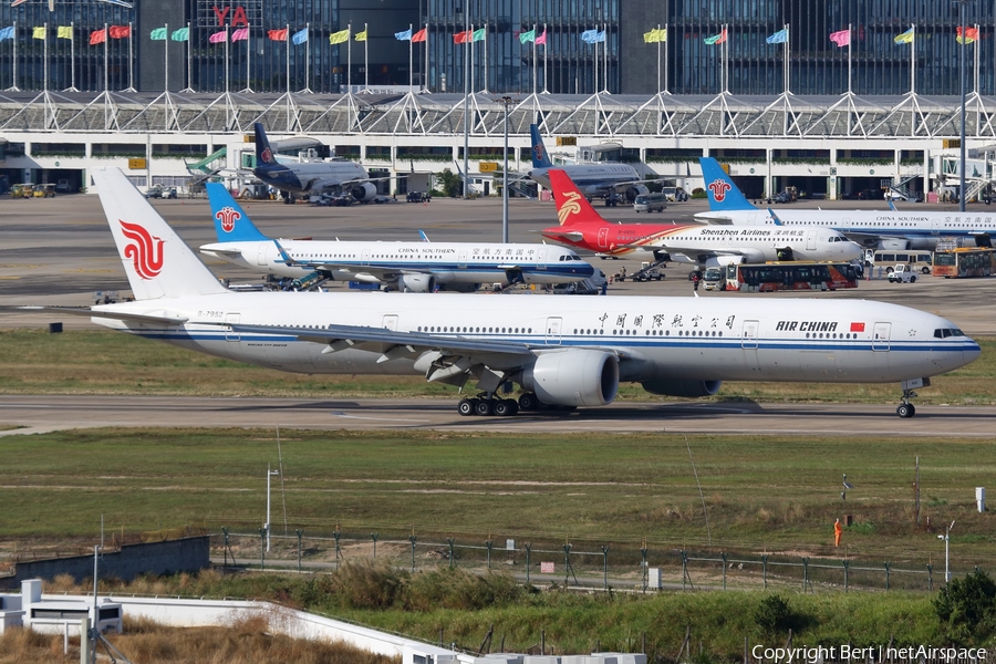 Air China Boeing 777-39L(ER) (B-7952) | Photo 492787