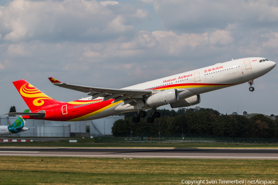 Hainan Airlines Airbus A330-343 (B-8016) | Photo 262928