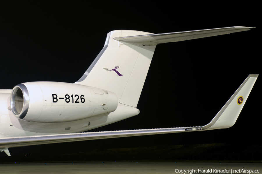 Deer Jet Gulfstream G-V-SP (G550) (B-8126) | Photo 294519
