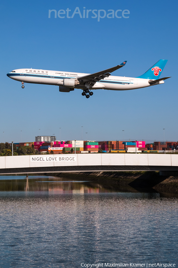 China Southern Airlines Airbus A330-323X (B-8358) | Photo 390575