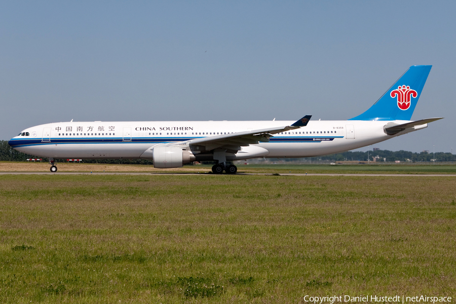 China Southern Airlines Airbus A330-323X (B-8359) | Photo 491095