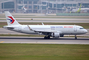 China Eastern Airlines Airbus A320-214 (B-8392) at  Seoul - Incheon International, South Korea