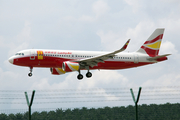 Lucky Air Airbus A320-214 (B-8446) at  Kuala Lumpur - International, Malaysia