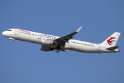 China Eastern Airlines Airbus A321-211 (B-8559) at  Seoul - Incheon International, South Korea