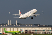 China Eastern Airlines Airbus A321-211 (B-8568) at  Hamburg - Finkenwerder, Germany