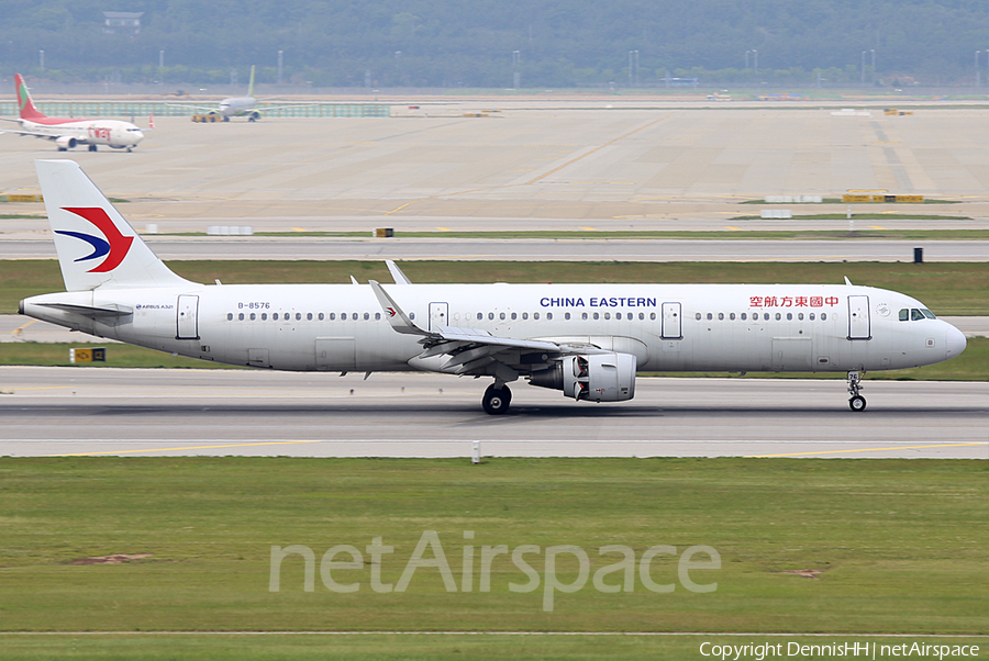 China Eastern Airlines Airbus A321-211 (B-8576) | Photo 331032