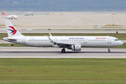 China Eastern Airlines Airbus A321-211 (B-8576) at  Seoul - Incheon International, South Korea