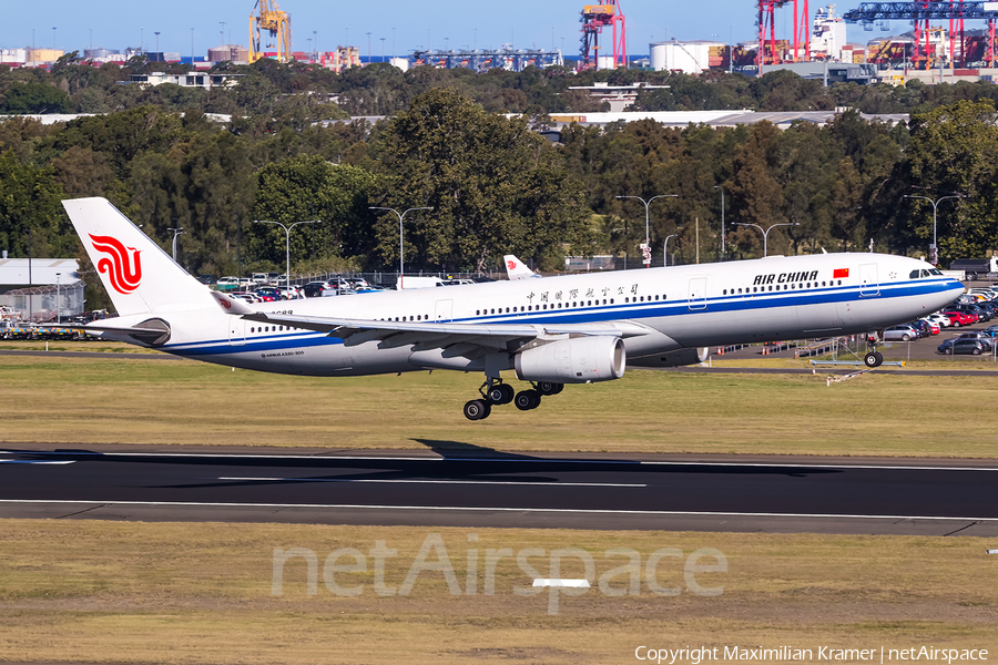 Air China Airbus A330-343E (B-8689) | Photo 390881