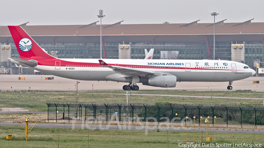 Sichuan Airlines Airbus A330-343E (B-8690) | Photo 253636