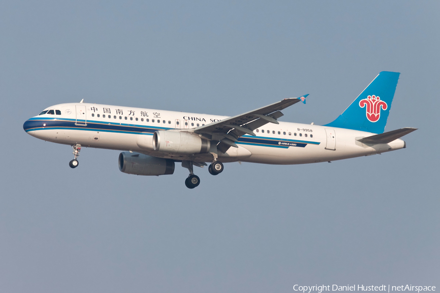China Southern Airlines Airbus A320-232 (B-9958) | Photo 644015
