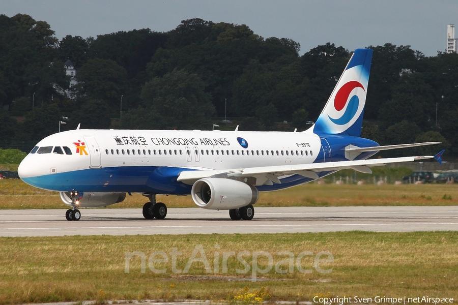 Chongqing Airlines Airbus A320-232 (B-9976) | Photo 45799