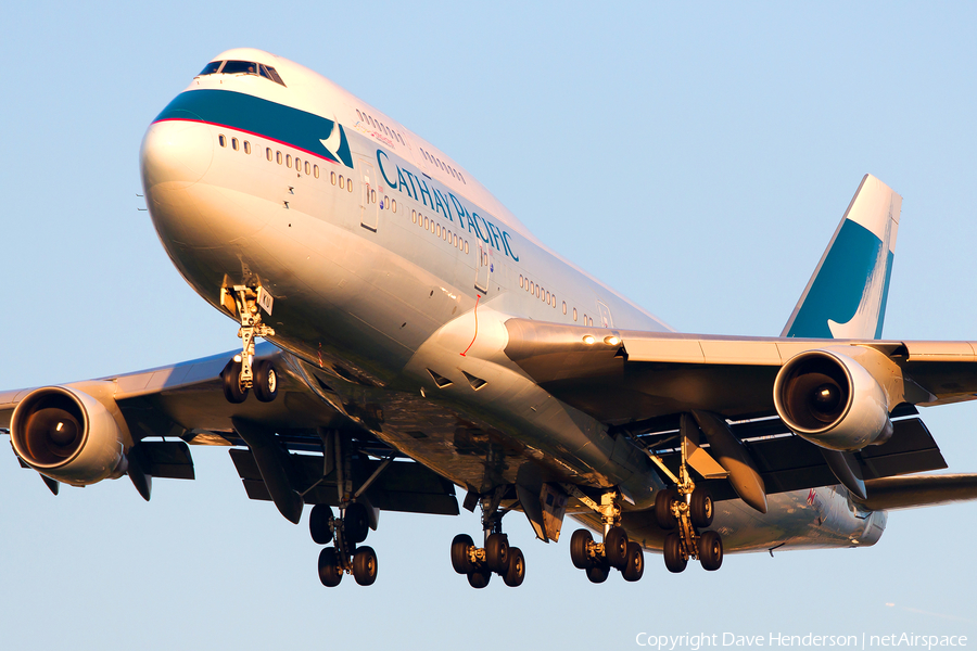 Cathay Pacific Boeing 747-412 (B-HKU) | Photo 29015