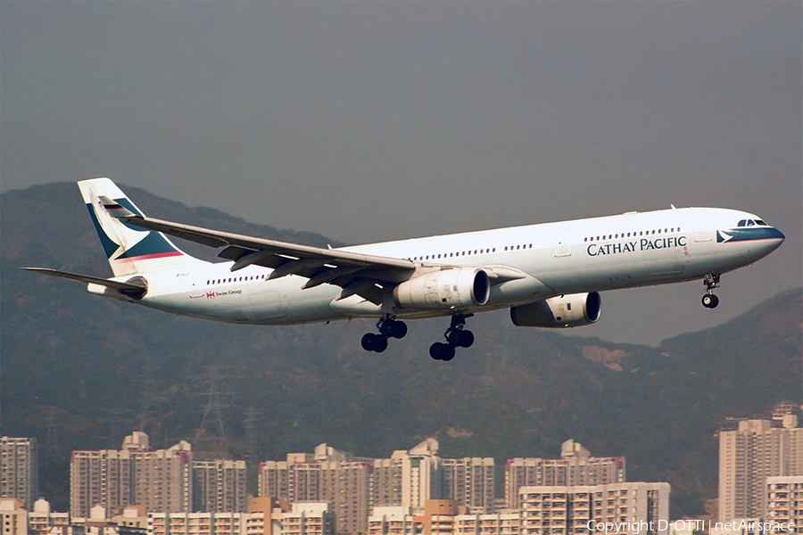 Cathay Pacific Airbus A330-342 (B-HLD) | Photo 288479