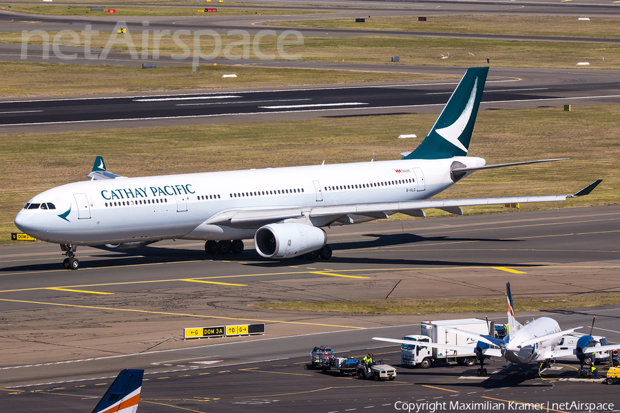 Cathay Pacific Airbus A330-343X (B-HLQ) | Photo 390824