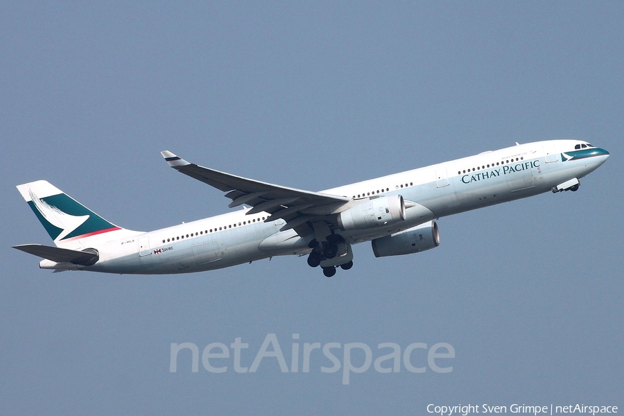 Cathay Pacific Airbus A330-343X (B-HLS) | Photo 18399