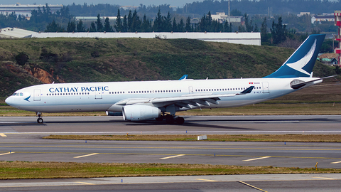 Cathay Pacific Airbus A330-343 (B-HLT) at  Taipei - Taoyuan, Taiwan