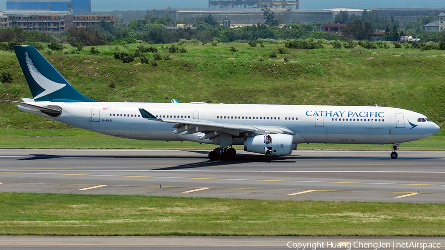 Cathay Pacific Airbus A330-343X (B-HLW) | Photo 678789