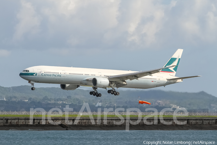 Cathay Pacific Boeing 777-367 (B-HNJ) | Photo 401588