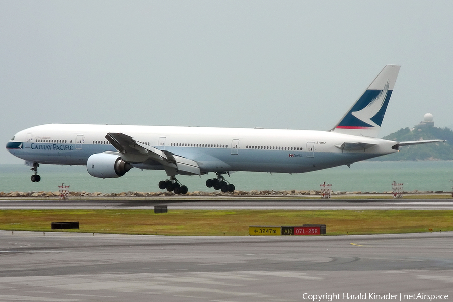 Cathay Pacific Boeing 777-367 (B-HNJ) | Photo 304107
