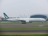 Cathay Pacific Boeing 777-367 (B-HNK) at  Jakarta - Soekarno-Hatta International, Indonesia