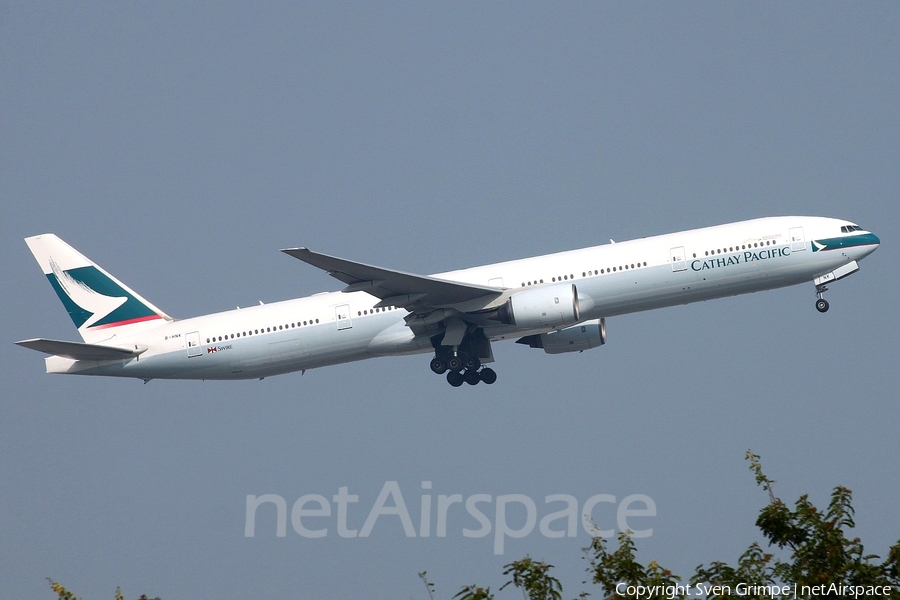 Cathay Pacific Boeing 777-367 (B-HNK) | Photo 32125
