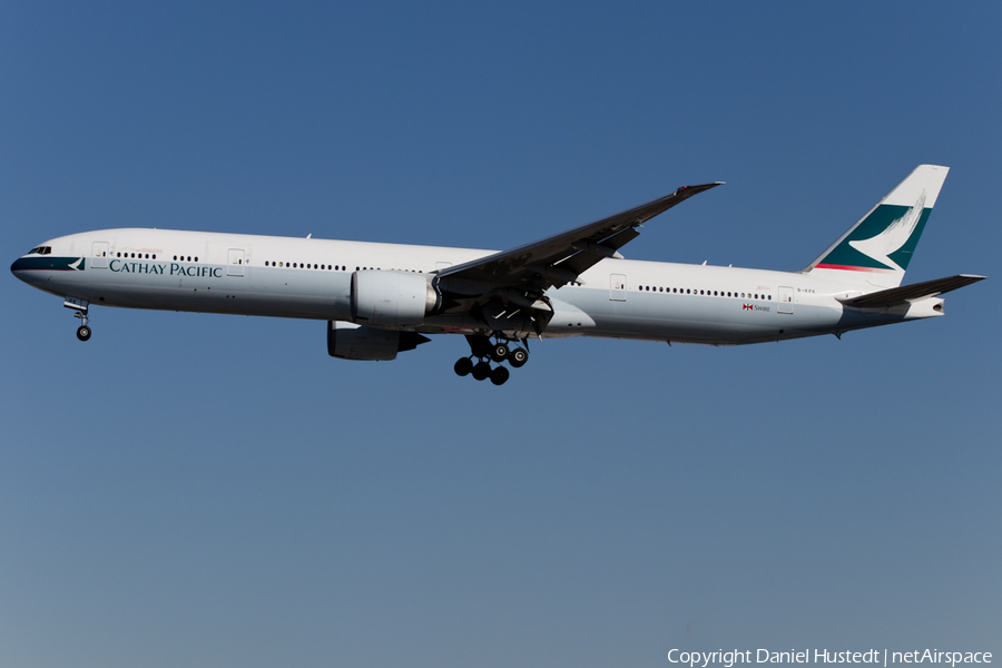 Cathay Pacific Boeing 777-367(ER) (B-KPK) | Photo 446737