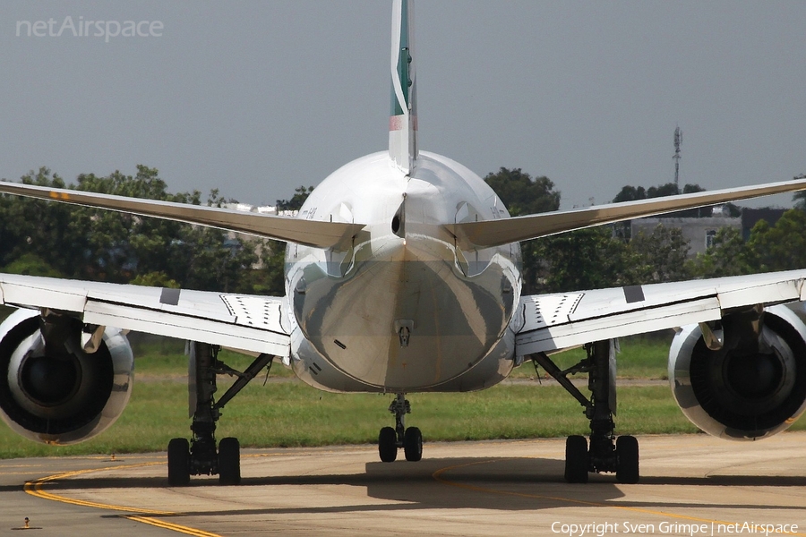 Cathay Pacific Boeing 777-367(ER) (B-KQB) | Photo 21015