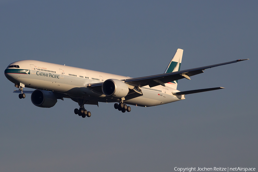 Cathay Pacific Boeing 777-367(ER) (B-KQZ) | Photo 82128