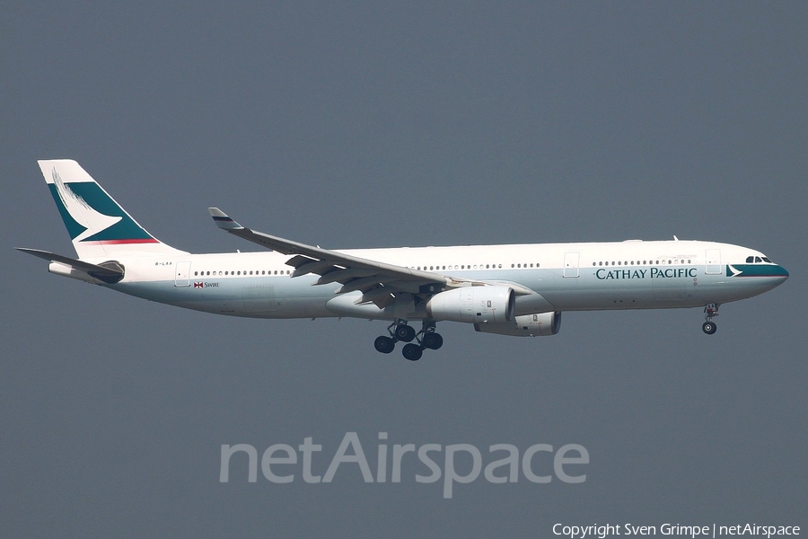 Cathay Pacific Airbus A330-343X (B-LAA) | Photo 32133