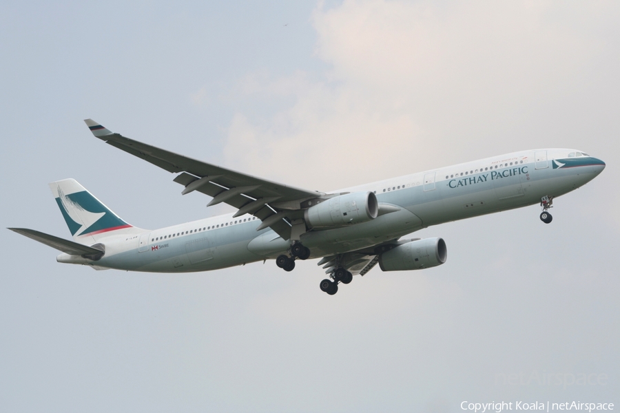 Cathay Pacific Airbus A330-342E (B-LAB) | Photo 550923