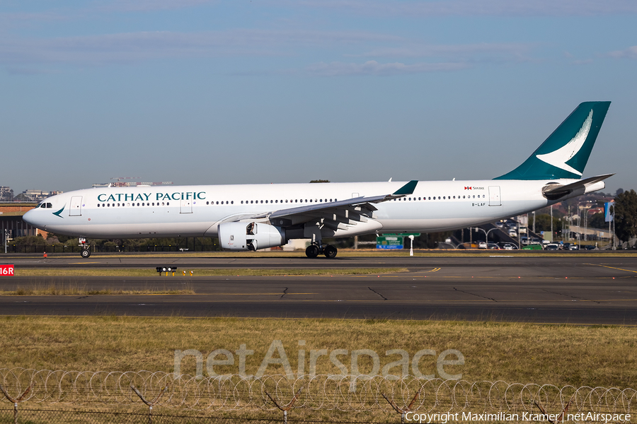 Cathay Pacific Airbus A330-343X (B-LAF) | Photo 390193