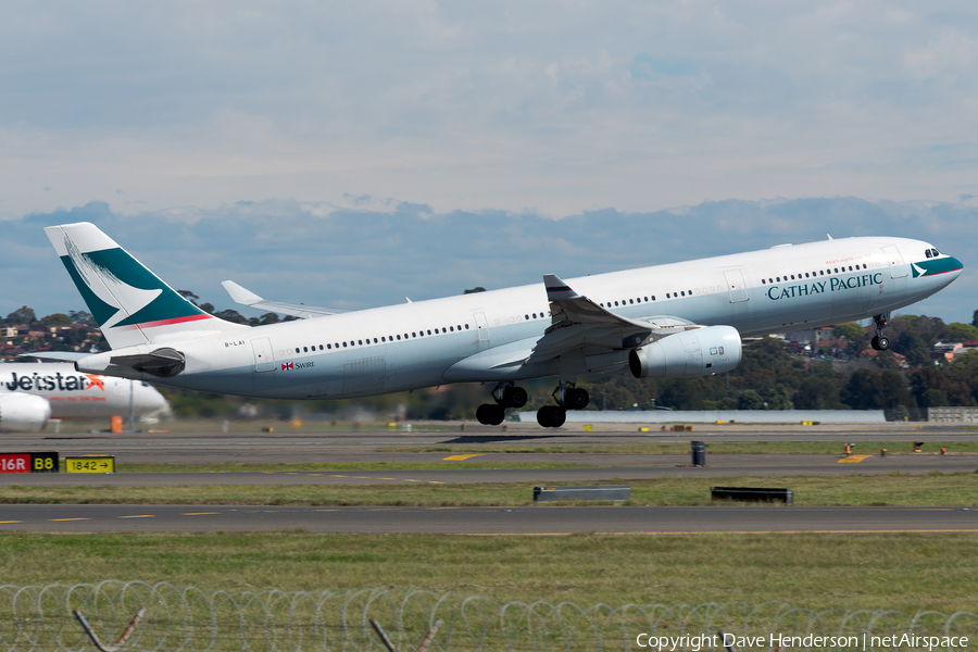 Cathay Pacific Airbus A330-342E (B-LAI) | Photo 95438