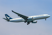 Cathay Pacific Airbus A330-343 (B-LAJ) at  Jakarta - Soekarno-Hatta International, Indonesia