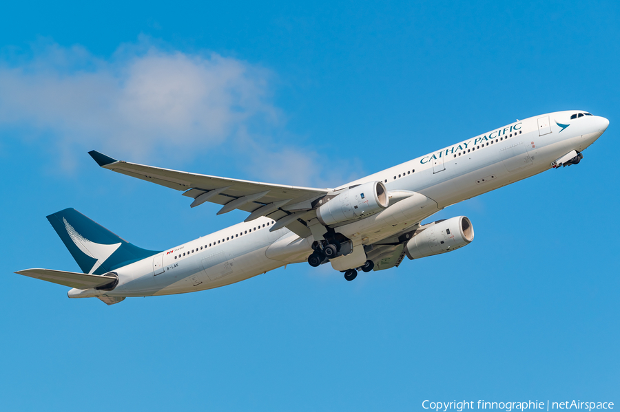Cathay Pacific Airbus A330-343 (B-LAK) | Photo 639146
