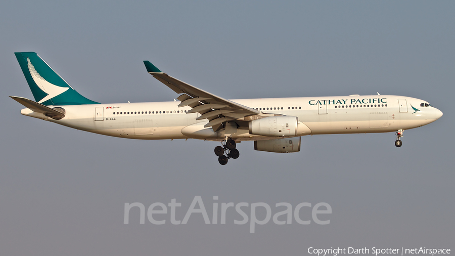 Cathay Pacific Airbus A330-343 (B-LAL) | Photo 318485