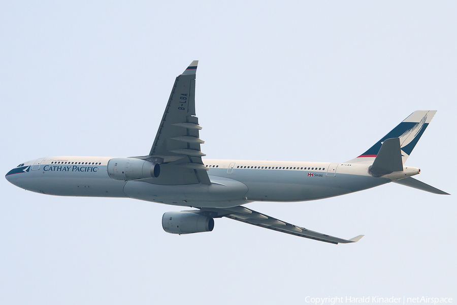 Cathay Pacific Airbus A330-343 (B-LBA) | Photo 293484