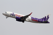 Hong Kong Express Airways Airbus A320-232 (B-LCF) at  Osaka - Kansai International, Japan