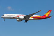 Hong Kong Airlines Airbus A350-941 (B-LGA) at  Los Angeles - International, United States