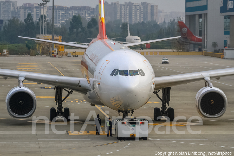 Hong Kong Airlines Airbus A330-243 (B-LNL) | Photo 377255