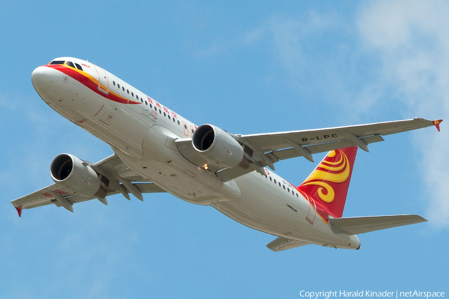 Hong Kong Airlines Airbus A320-214 (B-LPC) | Photo 304035