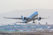 Cathay Pacific Airbus A350-941 (B-LRI) at  Fukuoka, Japan