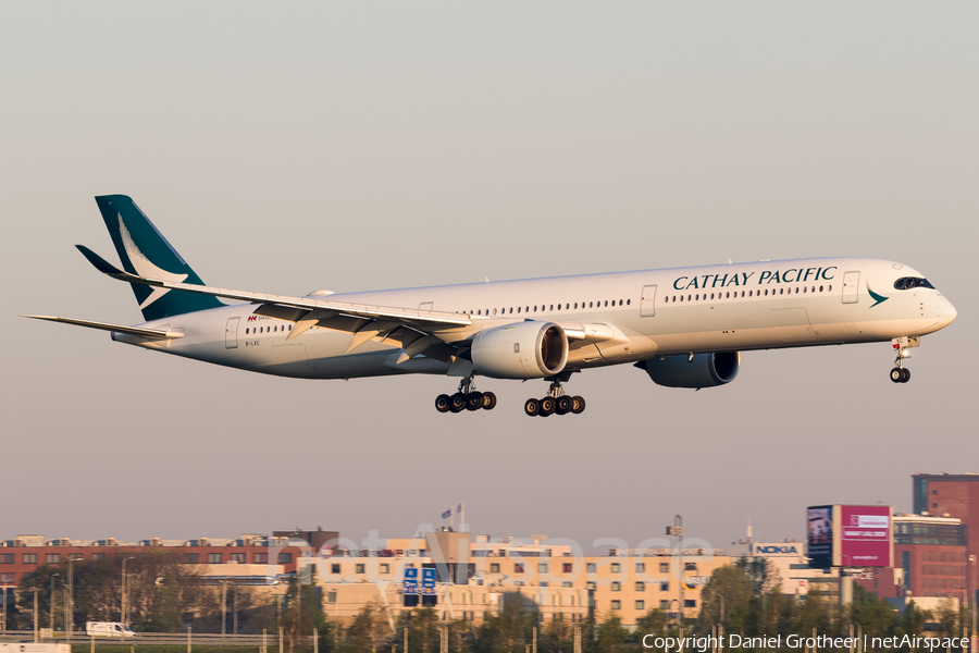 Cathay Pacific Airbus A350-1041 (B-LXC) | Photo 331415