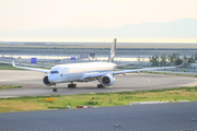 Cathay Pacific Airbus A350-1041 (B-LXH) at  Osaka - Kansai International, Japan