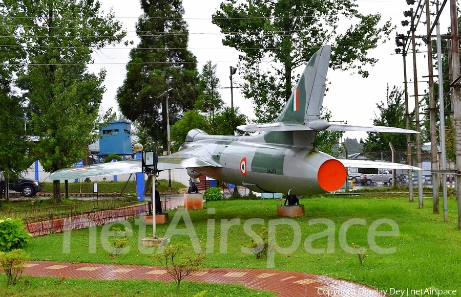 Indian Air Force Hawker Hunter F.56 (BA251) | Photo 85569