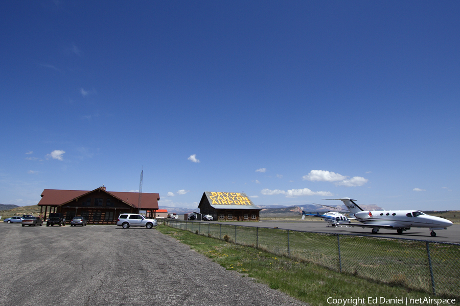 Aviation photo 5204