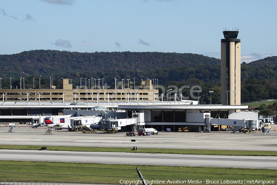 Aviation photo 169412